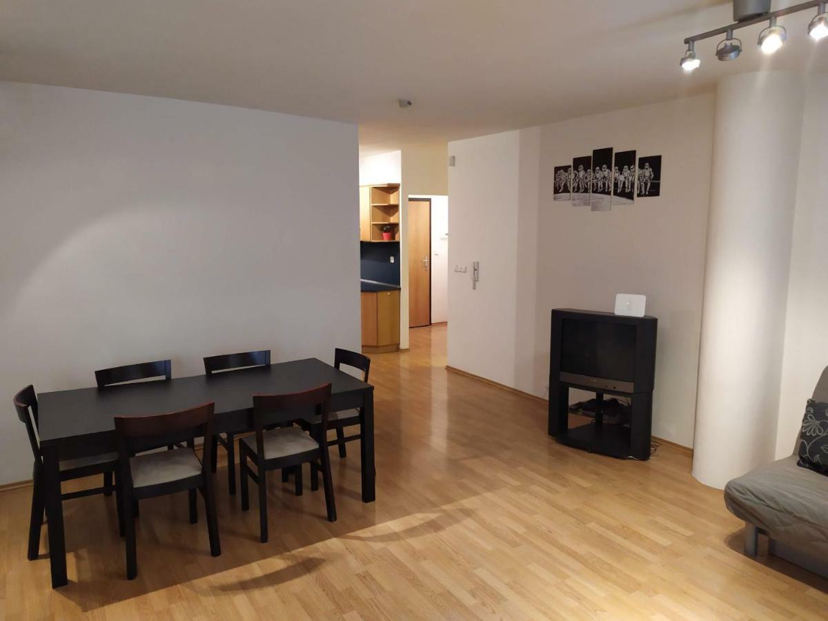 Kate & Jenny - Two-Level Apartment In The Old Town Bratislava Ngoại thất bức ảnh