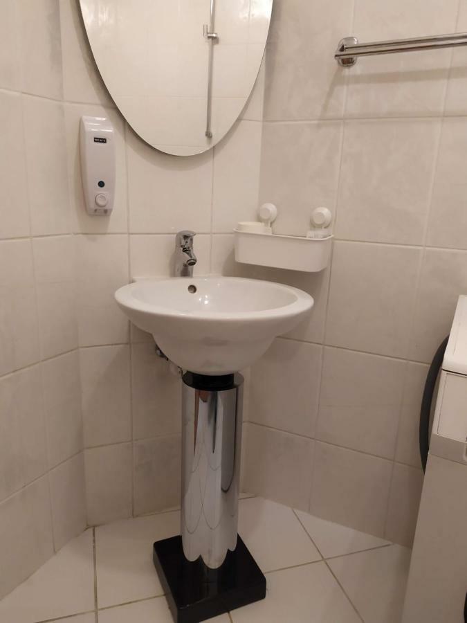 Kate & Jenny - Two-Level Apartment In The Old Town Bratislava Ngoại thất bức ảnh